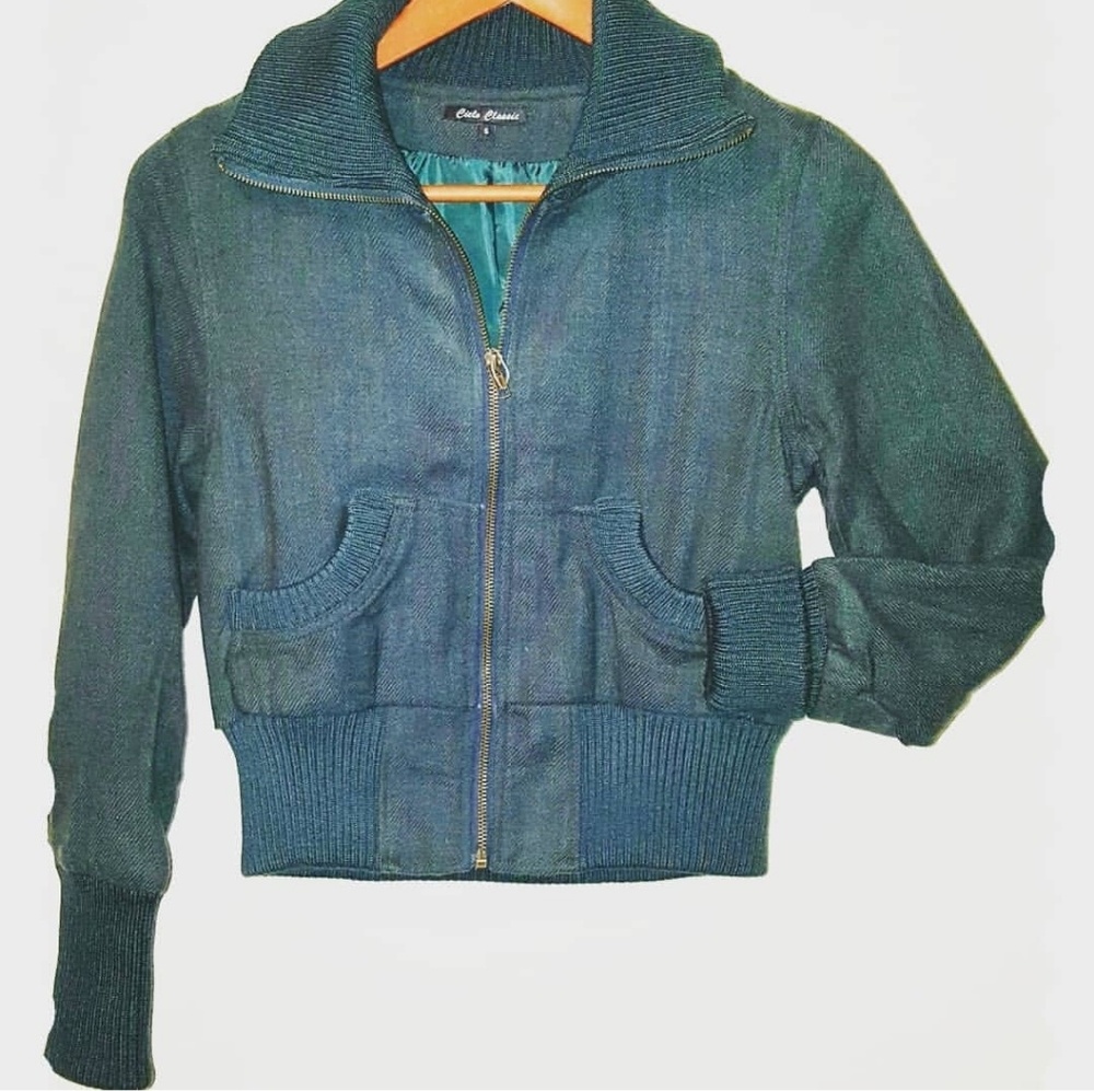 "Cropped Bomber Jacket"
